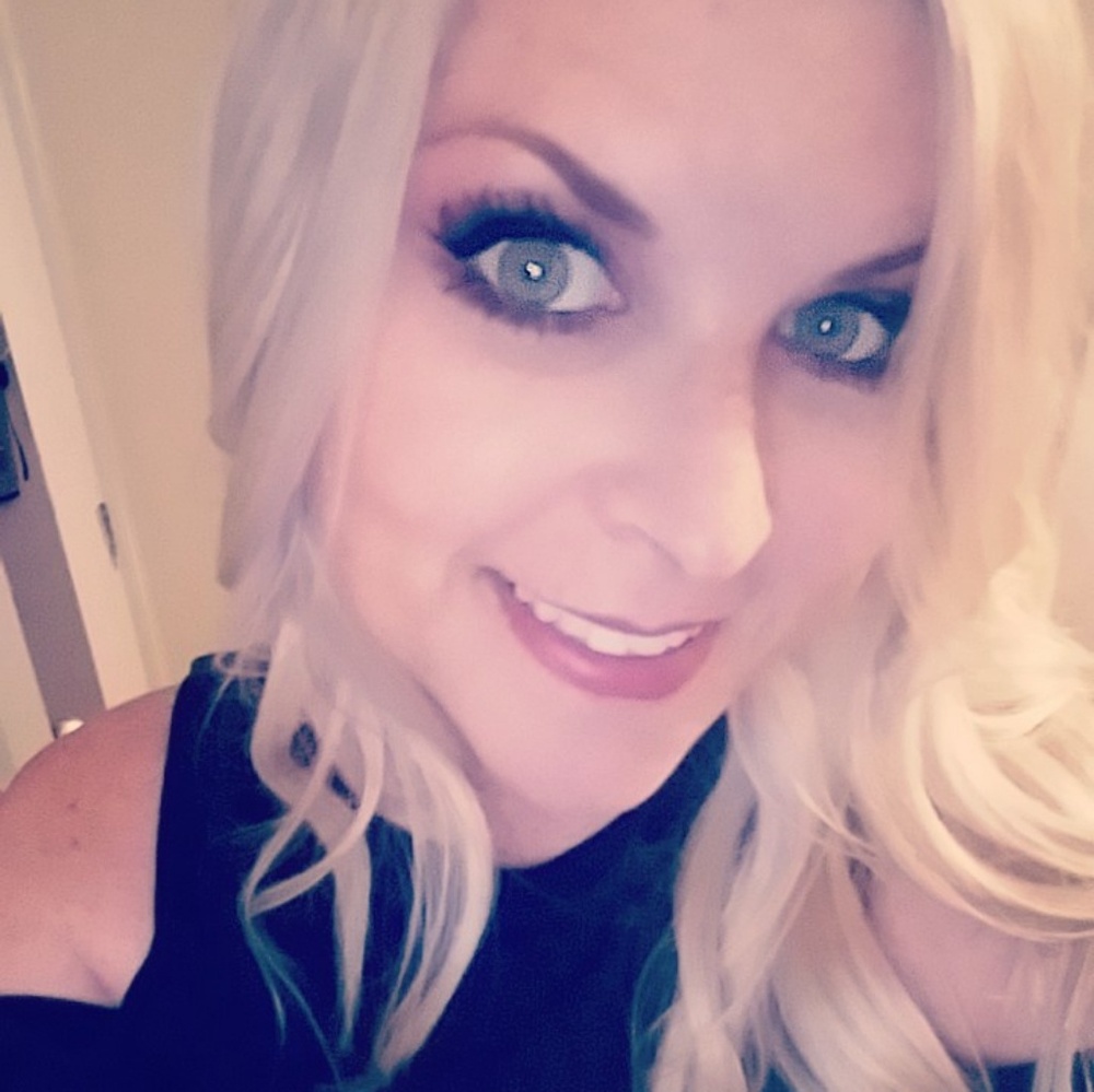 Meet your Posher, April